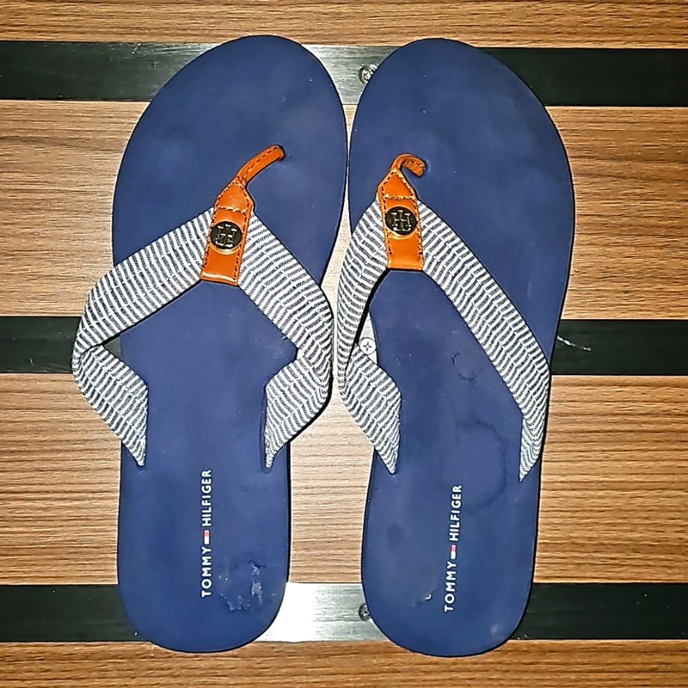 Tommy Hilfiger flip flops